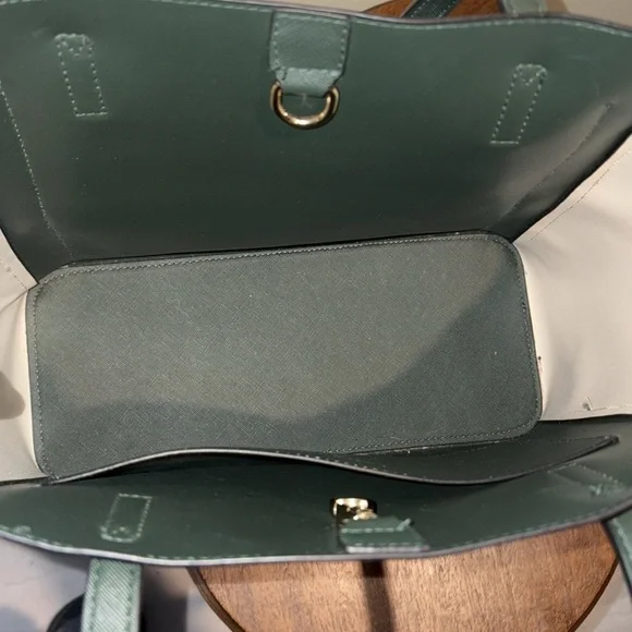 Lovevook color block tote Small tote Saffiano Hunter Green grey cream NWOT - Picture 4 of 17
